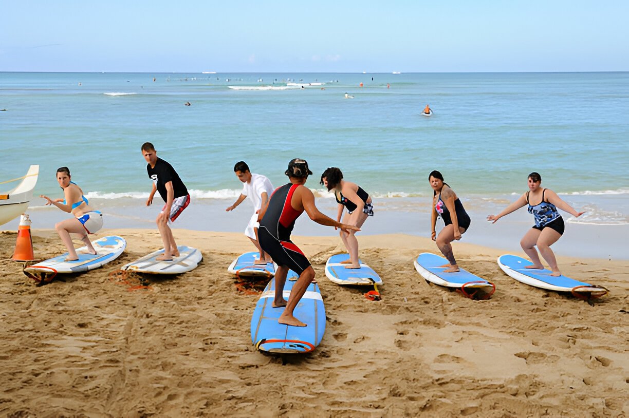waikiki group surf lessons